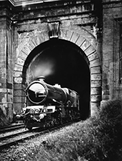King George V Collection: No 6000 King George V emerging from Middle Hill Tunnel
