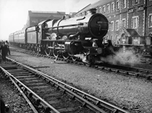 King George V Collection: No 6000 King George V outside Swindon Works