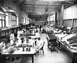 Workers at Swindon Works Collection: No 9 Shop, Sewing Room, August 1914