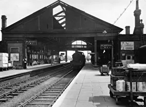 Overall Roof Gallery: Banbury Station, 1949
