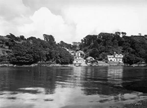 July Collection: Bodinnick, Cornwall, July 1947