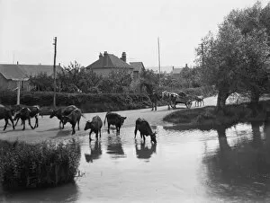 Gloucestershire, inc Bristol Gallery: Bourton-on-the-Water, August 1924