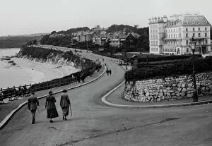 Images Dated 31st December 2019: Castle Beach, Falmouth, Cornwall, 1924