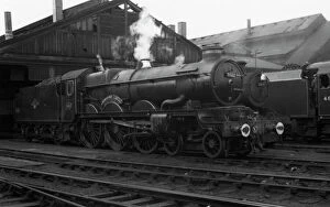 Castle Class Locomotives Gallery: Castle Class locomotive No. 7022, Hereford Castle at Swindon Shed, c.1960