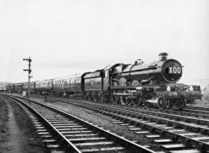 Castle Class Locomotives Gallery: Castle Class locomotive, No. 7037, Swindon