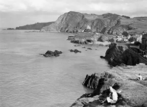 September Collection: Cliffs at Ilfracombe, Devon, September 1934