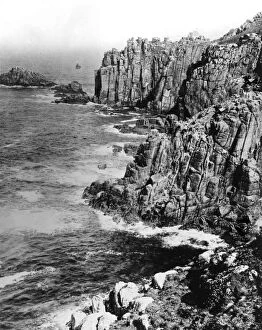 Lands End Gallery: Cliffs at Lands End, Cornwall, 1924