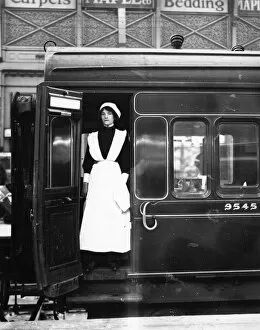 Images Dated 7th October 2008: Dining Car Stewardess, 1918