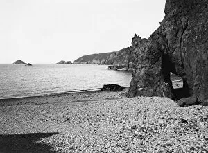 Channel Islands Collection: Dixcart Bay, Sark, 1925