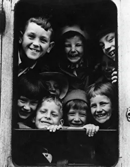 Passengers Collection: Evacuees waiting to leave Paddington Station, 1939