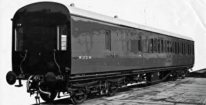 Images Dated 26th September 2016: External view of non corridor brake third no. 2721, 1952