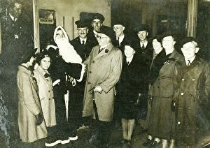 Christmas Gallery: Father Christmas visits Swindon Station c, 1940s