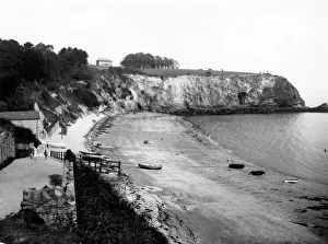 Holidaymakers Collection: Gunwalloe Cove, near Porthleven, Cornwall