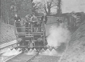 Weedkilling Gallery: GWR Weedkilling Train with sprays on, 1938