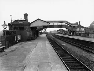 Berkshire Collection: Hungerford Station, c1930s