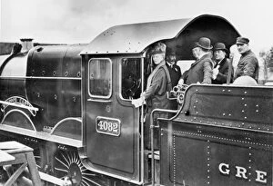 Castle Class Locomotives Collection: King George V and Queen Mary on the footplate of Windsor Castle