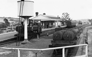 Images Dated 20th December 2013: Lambourn Station, West Berkshire