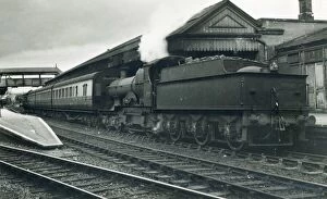 Warwickshire Stations Gallery: Loco No. 3446 Goldfinch at Stratford on Avon, 1948