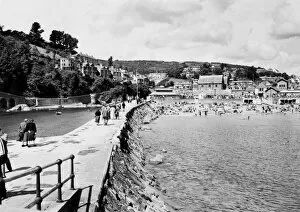 Banjo Pier Gallery: Looe Beach from Banjo Quay, Cornwall, August 1951