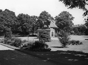 Reading Gallery: Maiwand Lion, Reading, July 1928
