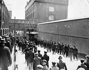 Advertising Gallery: Men leaving Swindon Works, Rodbourne Road entrance, 1928