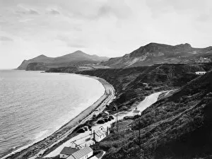 Images Dated 6th April 2020: Nefyn Bay & The Rivals, Wales, August 1938