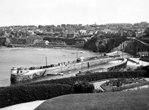 Newquay Harbour Gallery: Newquay Harbour, Cornwall, 1933