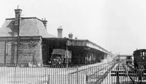 Shropshire Collection: Oswestry Station, Shropshire, c.1960s