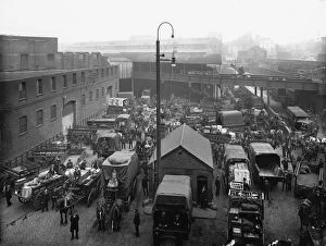 Crowd Gallery: Paddington Goods Depot, c.1930