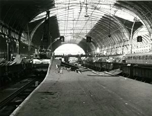 Images Dated 27th June 2022: Paddington Station, Platforms 4 & 5 Reconstruction, 1967