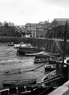 Town Collection: Padstow Harbour, Cornwall, 1927