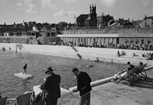 Cornwall Collection: Penzance Lido, late 1930s