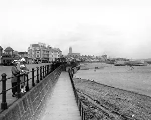 Seaside Gallery: Penzance Promenade, 1924