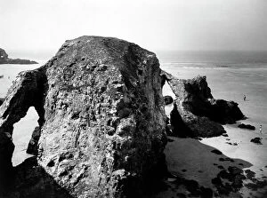 Beach Collection: Perranporth Rocks, Cornwall, 1928