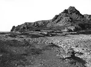 Channel Islands Collection: Pinnacle Rock, near L Etacq at St Ouens Bay, Jersey