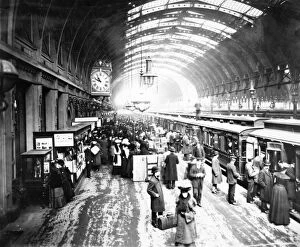 Boarding Gallery: Platform 1 at Paddington Station, 1904