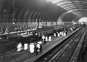Edwardian Gallery: Platform 5 at Paddington Station, London, 1913