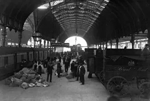 Mail Collection: Platform 8 at Paddington Station, 1905