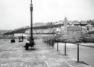 Quay Collection: Porthleven Quay and Town, Cornwall, 1923