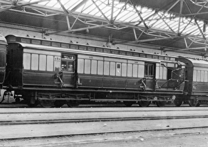 Images Dated 13th August 2007: Post Office Sorting Van, c1900