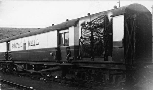 Images Dated 13th August 2007: Post Office Sorting Van, c1950