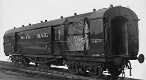 Images Dated 13th August 2007: Post Office Sorting Van, c1950s
