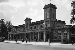 Images Dated 2nd June 2020: The Pump Room at Leamington Spa, Warwickshire