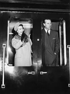 Royalty and Royal Trains Gallery: The Queen & Prince Philip at Bristol Temple Meads, 5th December 1958