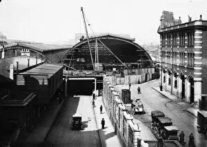 London Gallery: Rebuilding work at Paddington Station, 1916
