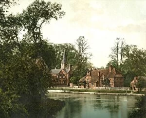 Thames Collection: The River Thames at Whitchurch, near Pangbourne, c1890