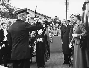 Royalty And Royal Trains Prints: Royal Tour of Worcestershire & Herefordshire - The Queen at Henwick, April 1957