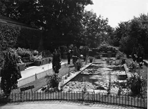 Images Dated 4th March 2020: Sandford Park, Cheltenham, July 1939