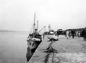 Goods Gallery: Scilly Isle Flower Traffic, Cornwall, August 1928