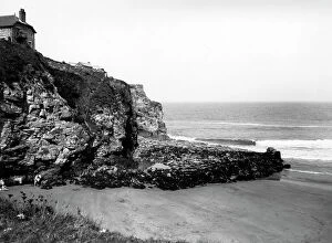 Cliffs Collection: St Agnes Beach, Cornwall